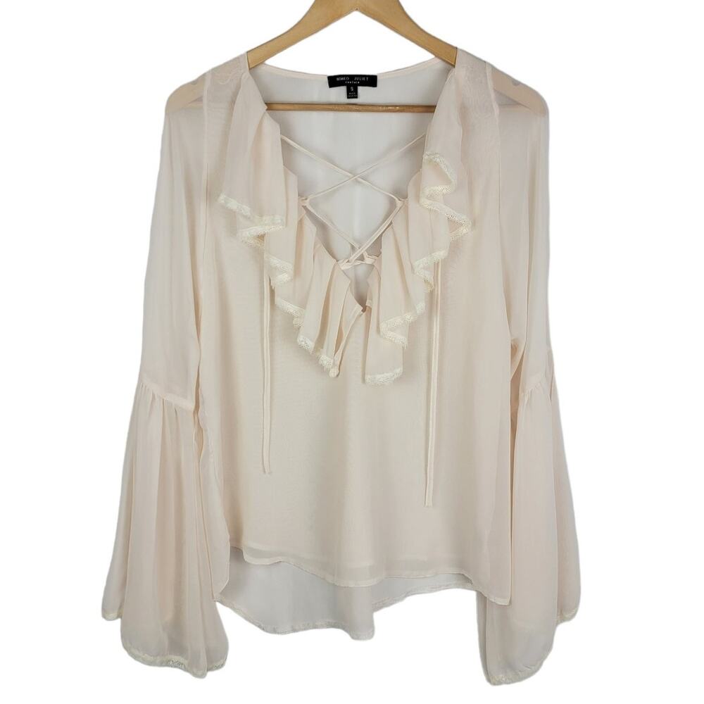 Romeo + Juliet Couture Ruffled Blouse S